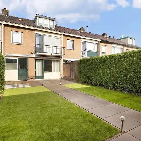 Villa Apeldoorn- Ruime Eengezinswoning Met 5 Slaapkamers *