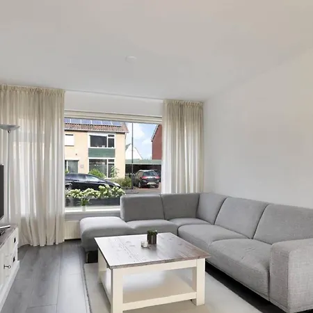 Villa Apeldoorn- Ruime Eengezinswoning Met 5 Slaapkamers