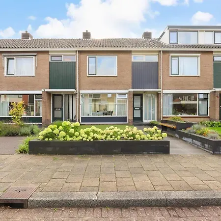 Apeldoorn- Ruime Eengezinswoning Met 5 Slaapkamers Villa Apeldoorn
