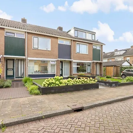 Apeldoorn- Ruime Eengezinswoning Met 5 Slaapkamers 别墅 阿帕多恩